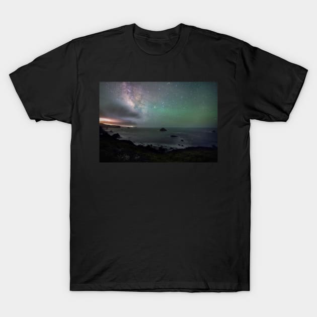 The Milky Way Over the Pacific T-Shirt by JeffreySchwartz